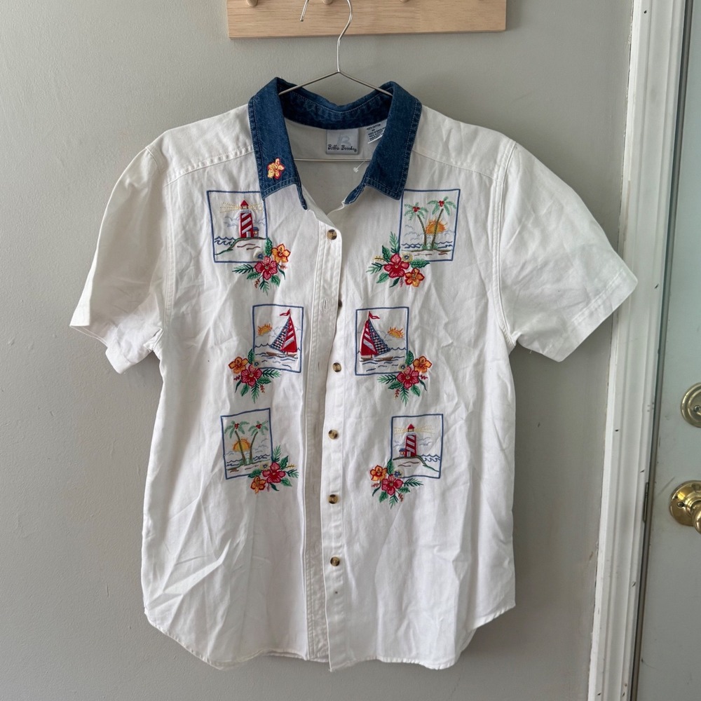 Vintage embroidered Bobbie Brooks top